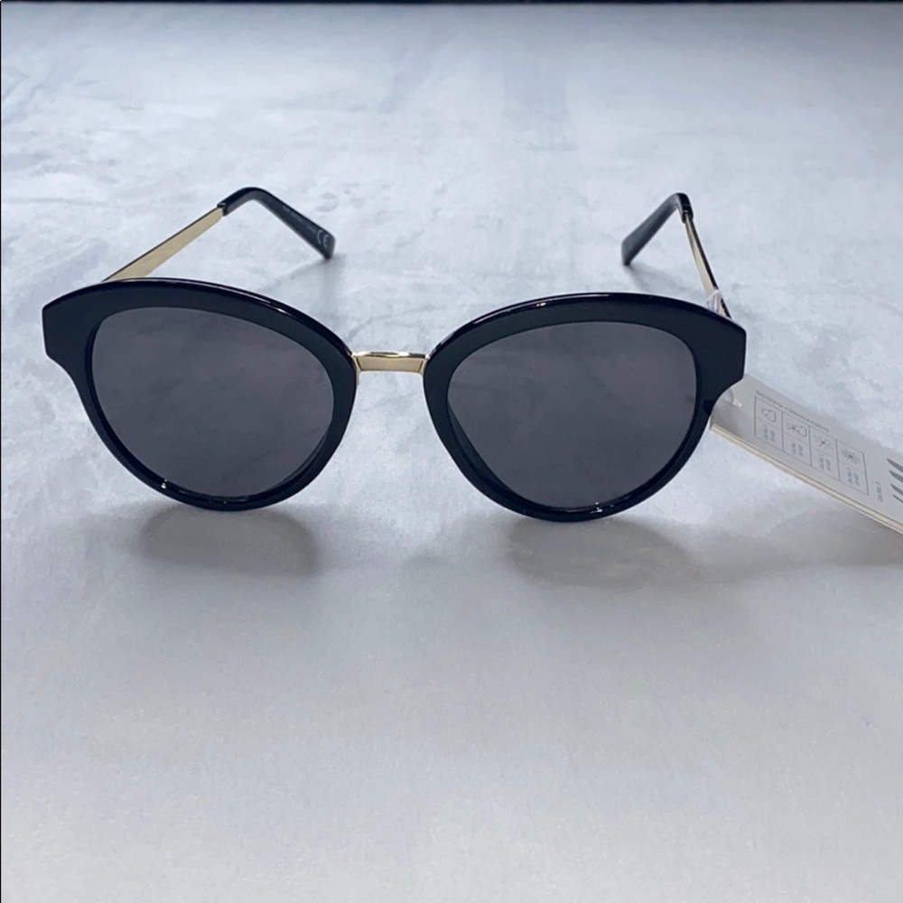 H&M WOMENS SUNGLASSES - Picture 1 of 4